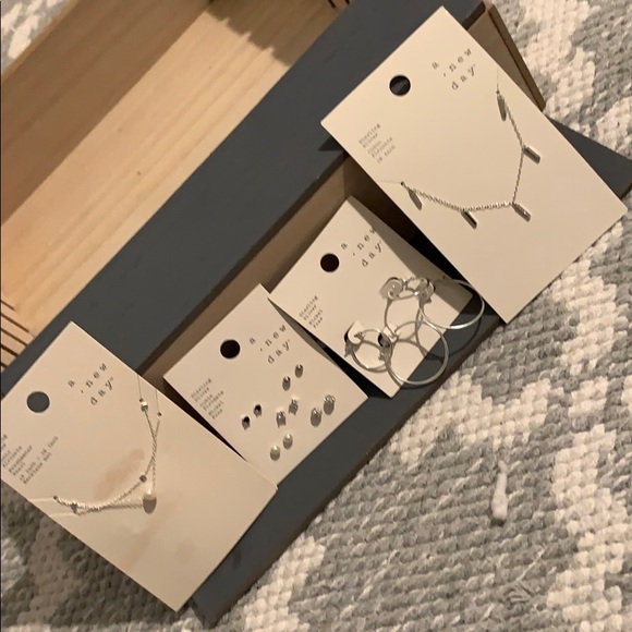 Sterling silver jewelry - Picture 9 of 15